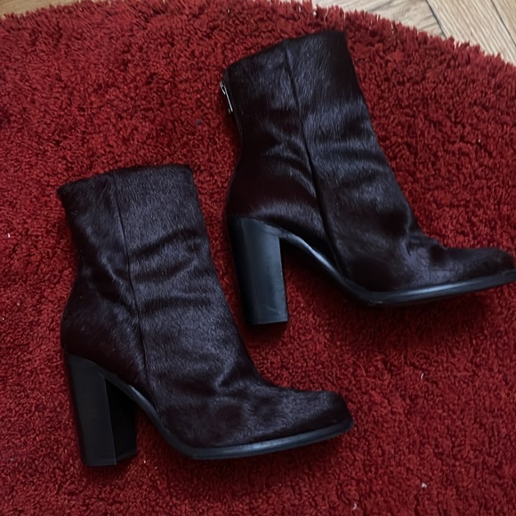 Allsaints gorgeous:  Oxblood Hessian calf hair  boot - Picture 3 of 9